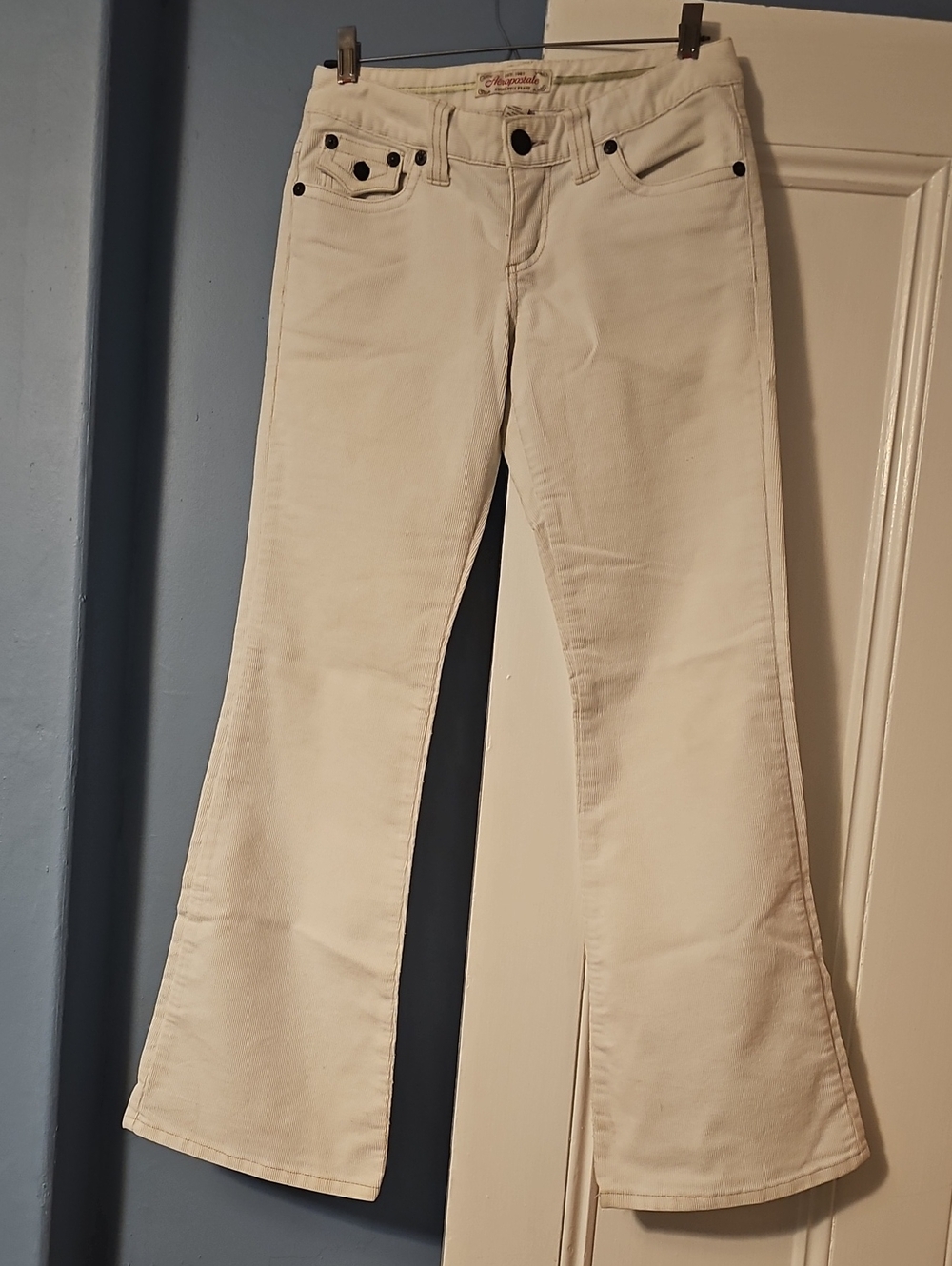 Aeropostale Cream Wide-Leg Flare Jeans